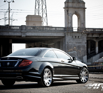 Фото дисков MRR HR3 на Mercedes-Benz CL (C216)