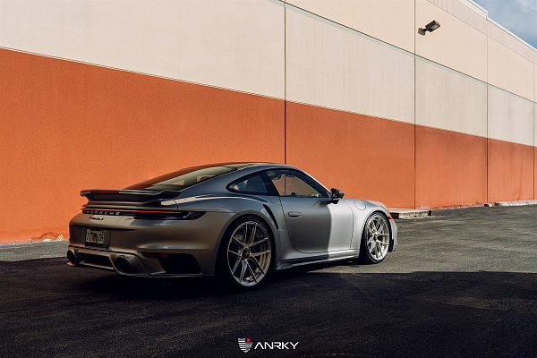 Фото дисков Anrky XR-201 Глянцевый лак на Porsche 911 VIII