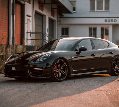 Фото дисков Vossen HF-1 на Porsche Panamera I