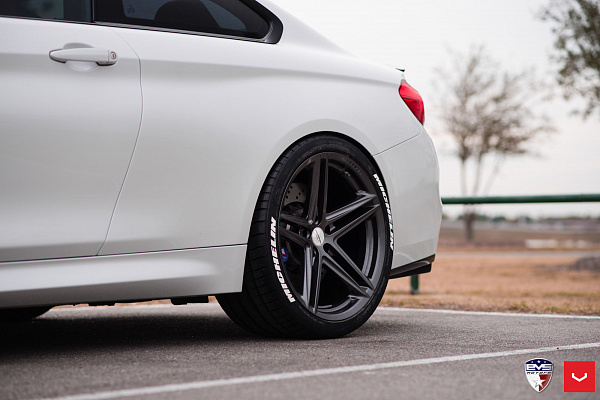 Фото дисков Vossen VFS-5 Глянцевый графит на BMW 4/M4 (F32/F82)