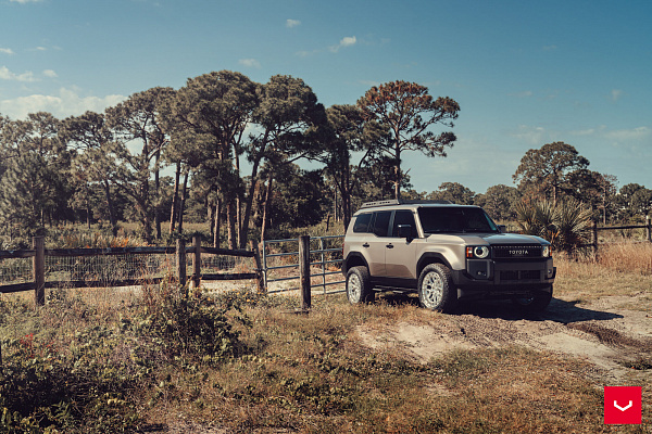 Фото дисков Vossen HFX-1 (6-Lug) Серебро на Toyota Land Cruiser Prado 250
