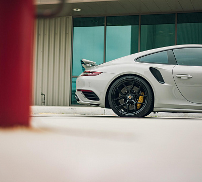 Фото дисков HRE R101 Lightweight на Porsche 911 VII
