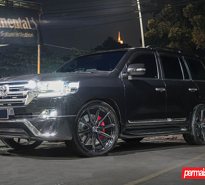 Фото дисков Vossen HF-3 на Toyota Land Cruiser 200