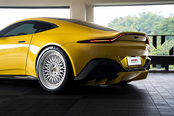 Фото дисков Brixton Forged TR20 Белый глянец на Aston Martin Vantage 4