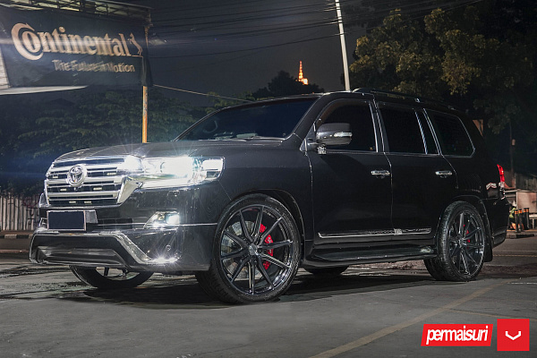 Фото дисков Vossen HF-3 Алмазная проточка на Toyota Land Cruiser 200
