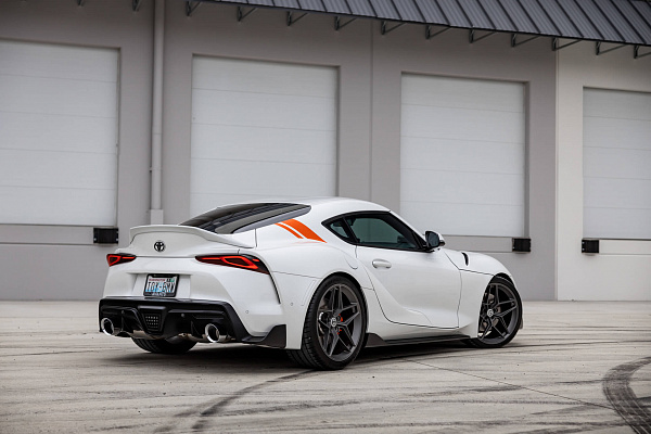 Фото дисков HRE FF11 Сатиновый графит на Toyota Supra A90