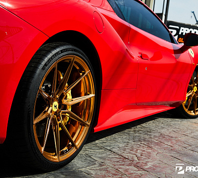 Фото дисков Vossen EVO-2R на Ferrari 488