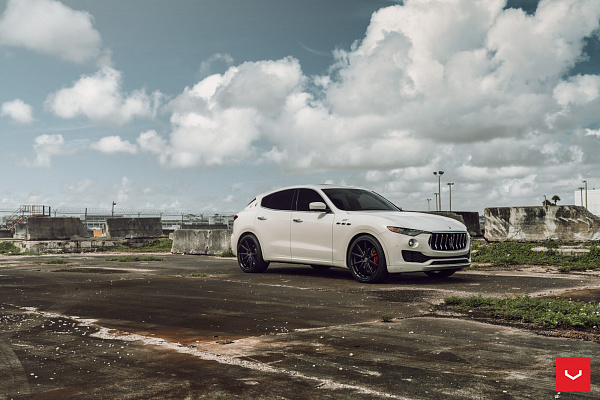 Фото дисков Vossen HFX-2 (5-Lug) Черный сатин на Maserati Levante