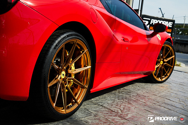 Фото дисков Vossen EVO-2R Глянцевое темное золото на Ferrari 488
