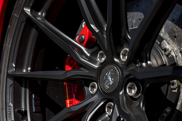 Фото дисков HRE P104SC Черный сатин на Ferrari 488