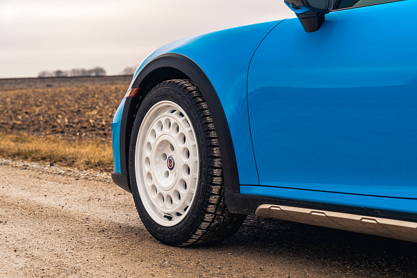 Фото дисков HRE 037 GTM Белый глянец на Porsche 911 VIII