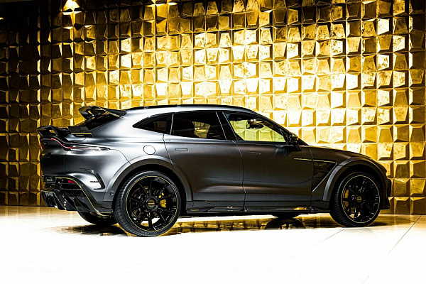 Aston Martin DBX