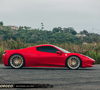 Фото дисков BC Forged HCA215 на Ferrari 458