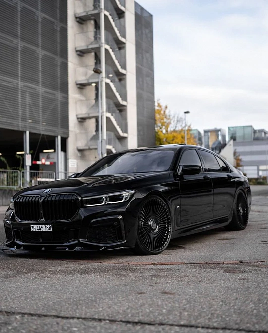 Фото дисков ST5 Черный глянец на BMW 7 (G70)