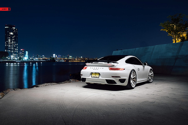 Фото дисков Anrky AN38 Глянцевый лак на Porsche 911 VII