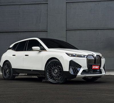 Фото дисков Brixton Forged LX01 на BMW iX