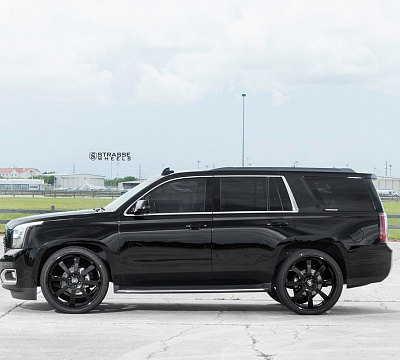 Фото дисков Strasse Wheels T8 Signature на GMC Yukon V