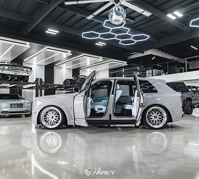 Фото дисков Anrky RS1 на Rolls-Royce Cullinan