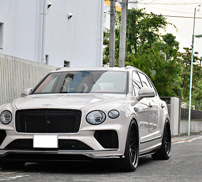 Фото дисков HRE 300 на Bentley Bentayga