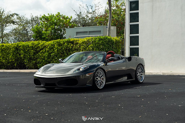 Фото дисков Anrky RS1 Глянцевый лак на Ferrari F430