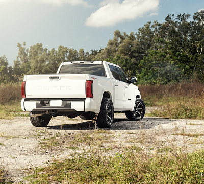 Фото дисков 4PLAY 4P63 на Toyota Tundra III