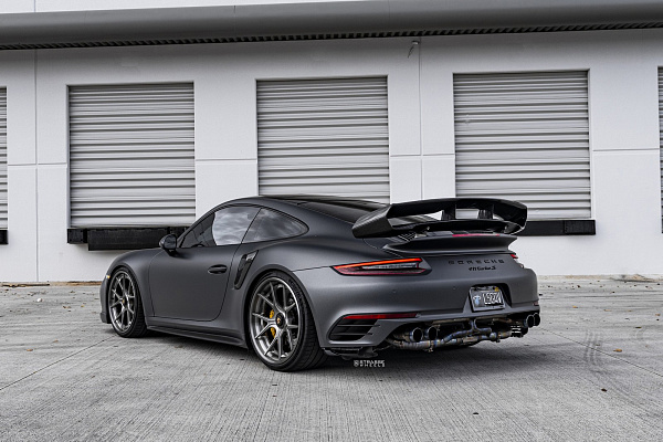 Фото дисков Strasse Wheels SM5R Deep Concave FS Сатиновый тонированный лак на Porsche 911 VII