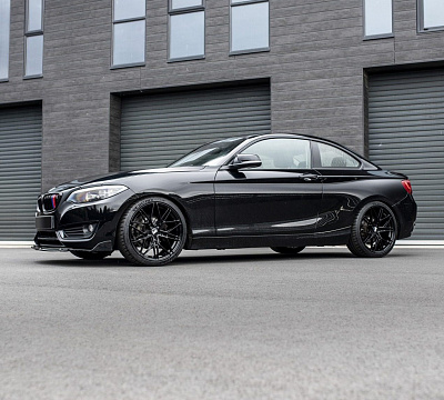 Фото дисков Bola FLV на BMW 2/M2 (F22/F87)