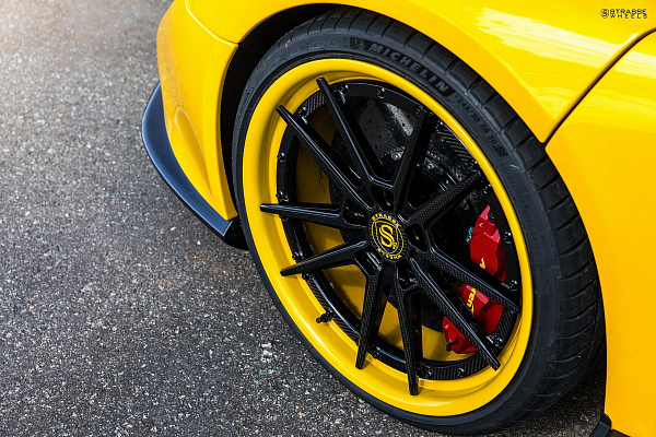 Фото дисков Strasse Wheels SV1 Deep Concave FS Другой цвет на McLaren 650S