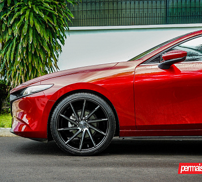 Фото дисков Vossen CVT на Mazda 3 IV
