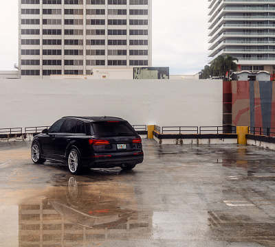 Фото дисков Vossen HFX-2 (5-Lug) на Audi Q7 (4M)