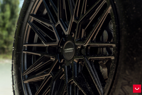 Фото дисков Vossen HF6-5 Черный сатин на Toyota Tacoma III
