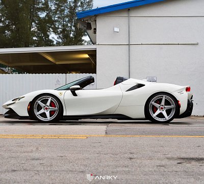 Фото дисков Anrky RS5.3 на Ferrari SF90