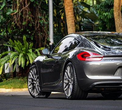 Фото дисков Anrky AN20 на Porsche Cayman II