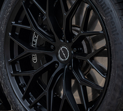 Фото дисков Brixton Forged CM6-R на Bentley Continental GT III