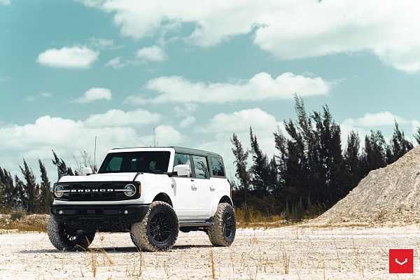 Фото дисков Vossen HF6-5 Черный сатин на Ford Bronco