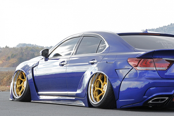Фото дисков Savini SV69 Глянцевое золото на Lexus LS IV