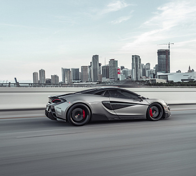 Фото дисков Vossen S21-01 на McLaren 570S