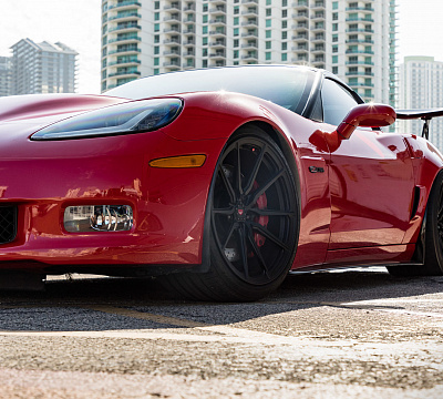 Фото дисков Vossen M-X2 на Chevrolet Corvette C6
