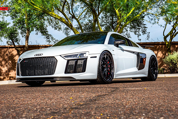 Фото дисков Anrky AN31 Черный глянец на Audi R8 (4S)