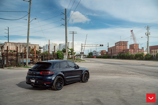 Фото дисков Vossen HF-2 Черный глянец на Porsche Macan I