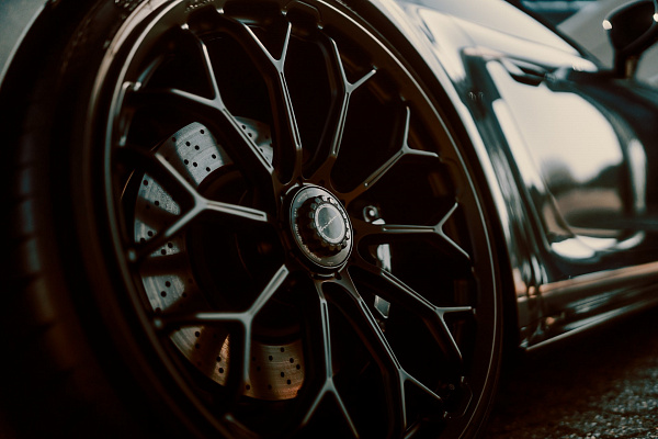 Фото дисков Brixton Forged CM6-RS Черный сатин на Porsche 911 VIII