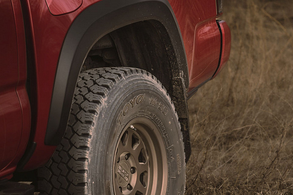 Фото дисков Black Rhino STADIUM  на Toyota Tacoma III