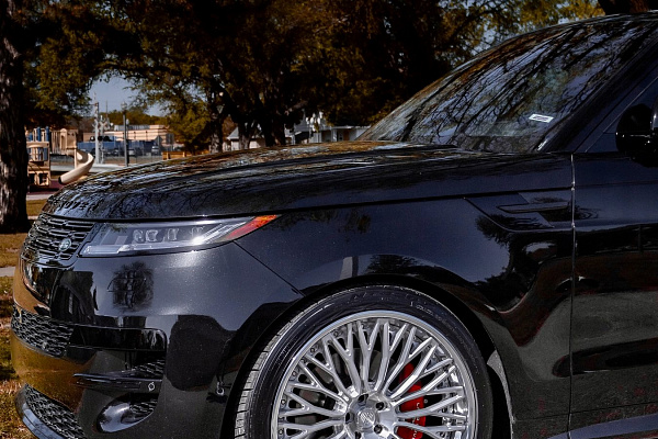 Фото дисков Anrky RF-340 Глянцевый лак на Land Rover Range Rover Sport III