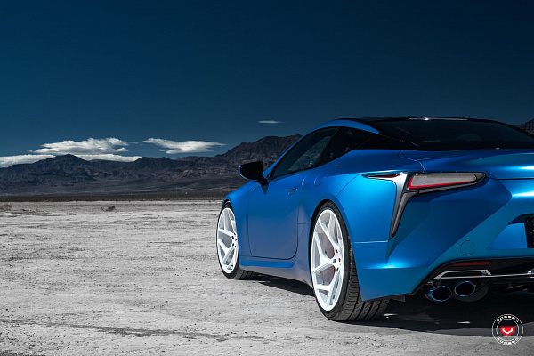 Фото дисков Vossen CG-205T Белый глянец на Lexus LC 500