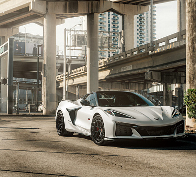 Фото дисков Vossen LC3-01T на Chevrolet Corvette C8