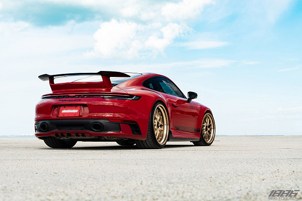 Фото дисков 1886 Wheels S007 Глянцевое золото на Porsche 911 VIII