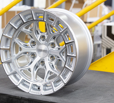 Vossen HFX-1 (6-Lug)