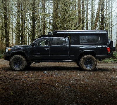 Фото дисков Black Rhino ALPHA на Toyota Tacoma III