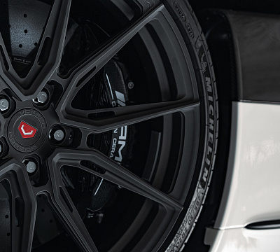 Фото дисков Vossen EVO-2R на Mercedes-Benz AMG GT I