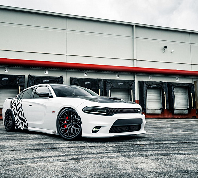 Фото дисков Vossen HF-2 на Dodge Charger VII